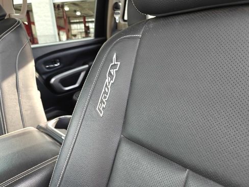 Used 2019 Nissan Titan PRO-4X w/ Pro-4x Convenience Package image 14