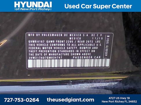 Used 2016 Volkswagen Golf S FWD image 32