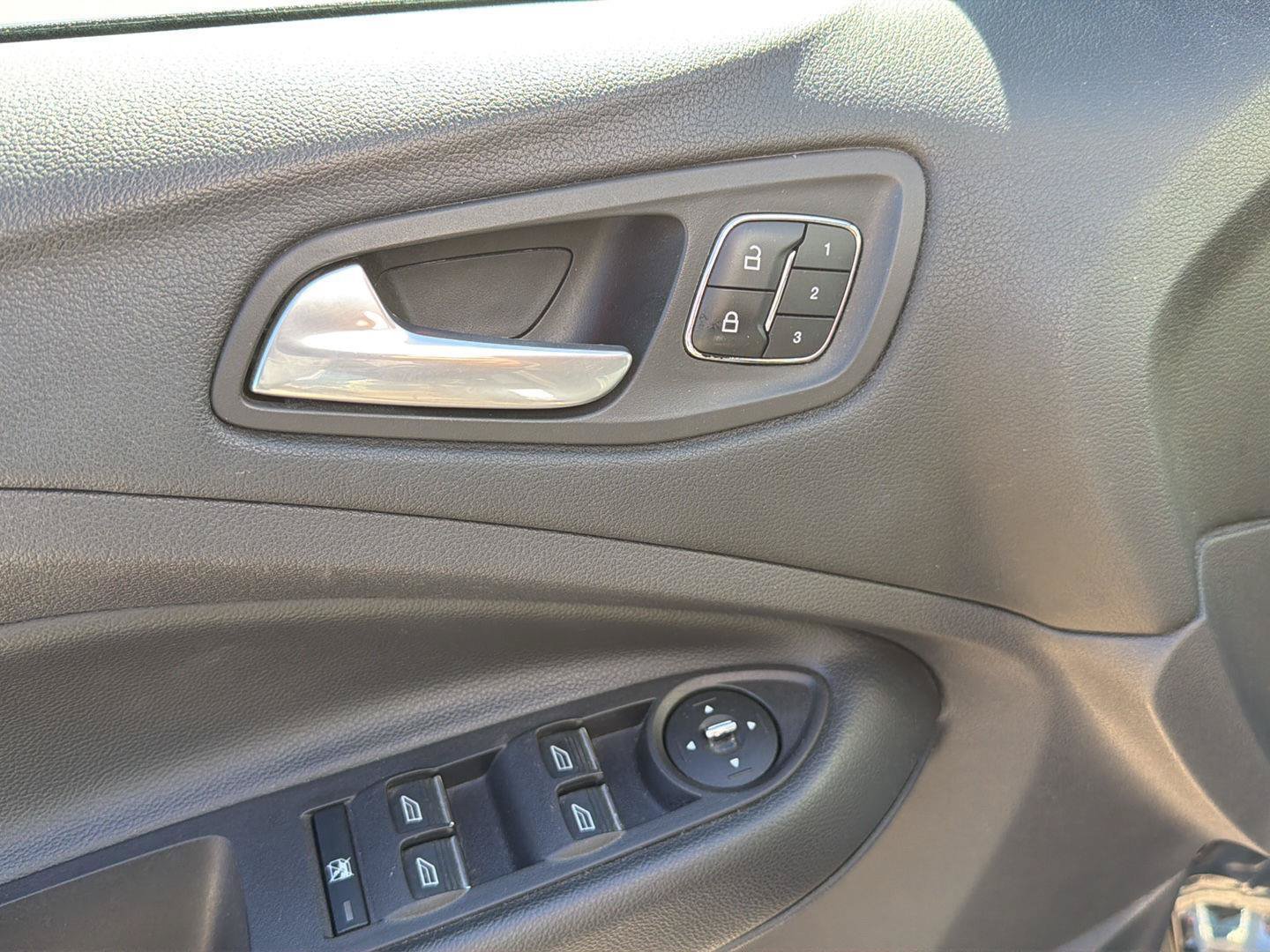 Used 2013 Ford Escape SEL AWD/4WD image 11