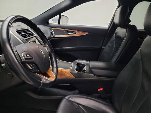 Used 2016 Lincoln MKX Reserve FWD image 17