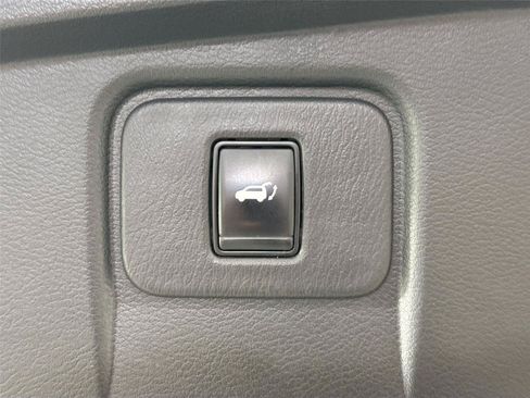 Used 2023 Nissan Murano Platinum w/ Cargo Package FWD image 40