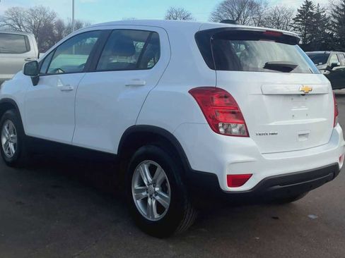 Certified 2018 Chevrolet Trax LS image 4