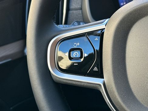 New 2026 Volvo XC90 B5 Plus w/ Protection Package Premier image 29