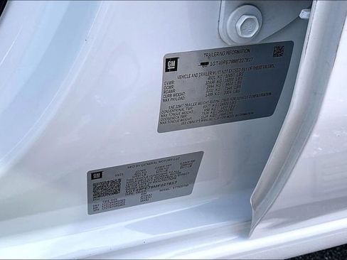 Certified 2021 GMC Sierra 2500 AT4 w/ AT4 Preferred Package image 37