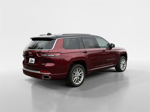 Used 2023 Jeep Grand Cherokee L Summit w/ Luxury Tech Group V image 4