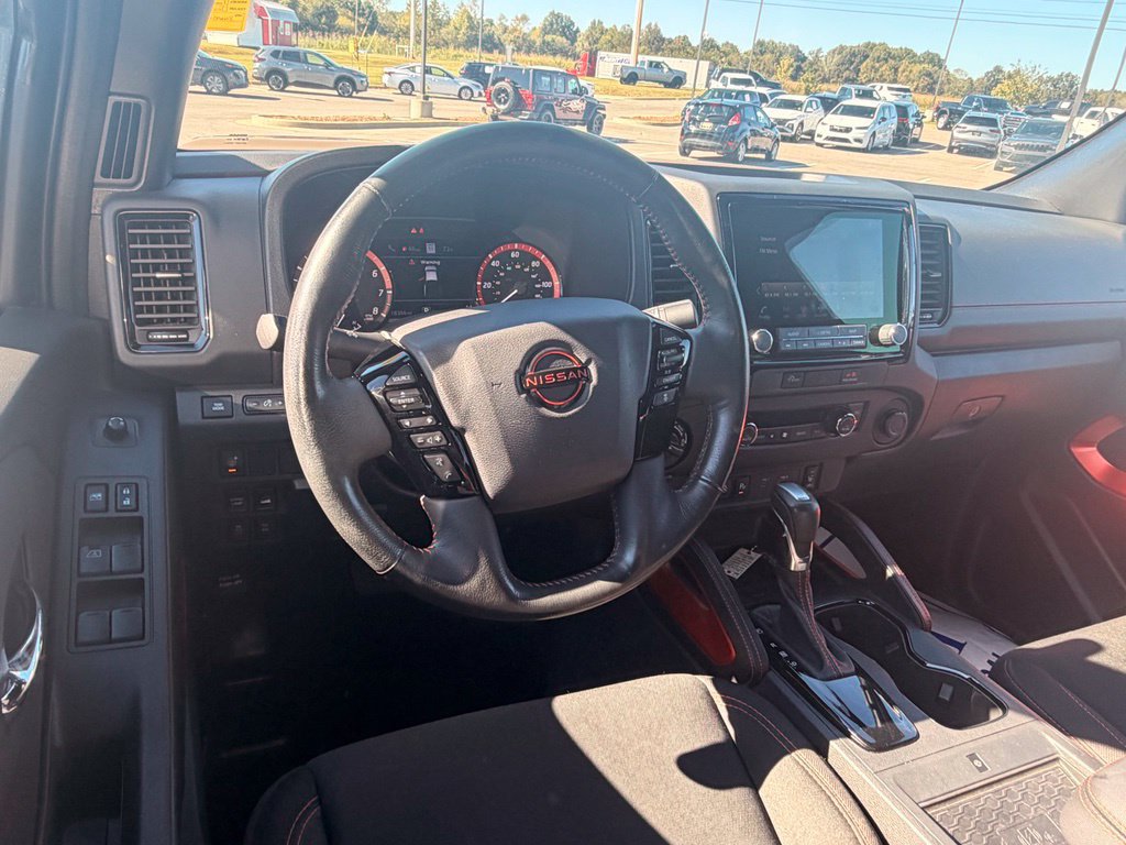 Used 2023 Nissan Frontier PRO-4X w/ Pro Convenience Package AWD/4WD image 18
