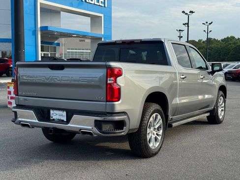 Used 2026 Chevrolet Silverado 1500 LTZ AWD/4WD image 3