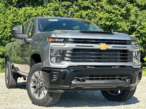New 2026 Chevrolet Silverado 2500 Custom AWD/4WD image 2
