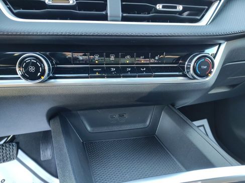 New 2026 Chevrolet Equinox LT image 14