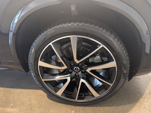 Used 2023 Volvo XC90 B5 Plus w/ Protection Package Premier image 32