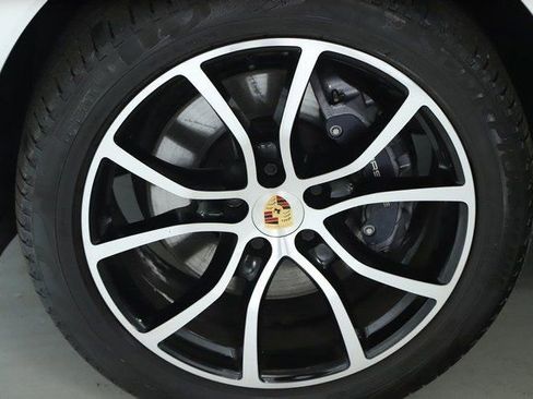 Used 2021 Porsche Cayenne Coupe image 38