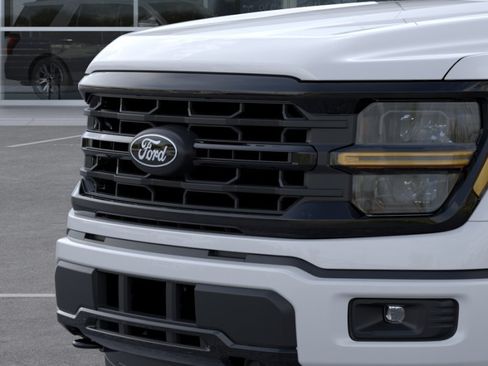 New 2026 Ford F150 XLT w/ XLT Black Appearance Package AWD/4WD image 17