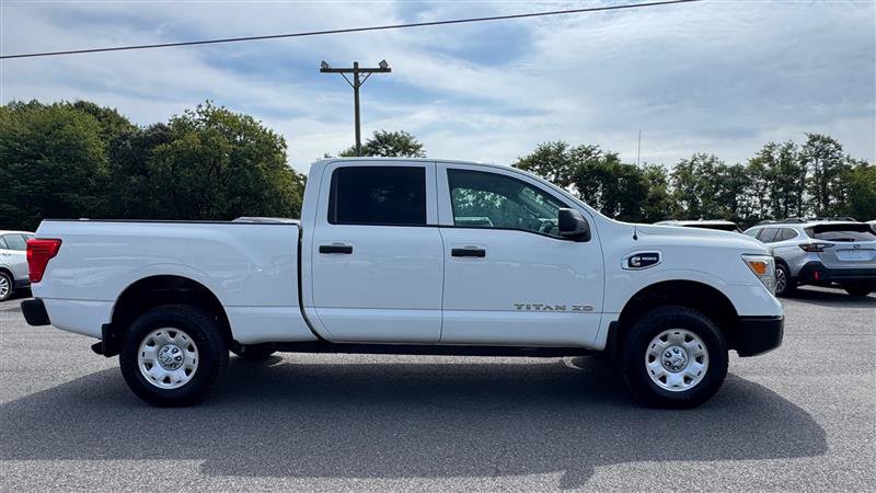 Used 2017 Nissan Titan S AWD/4WD image 6