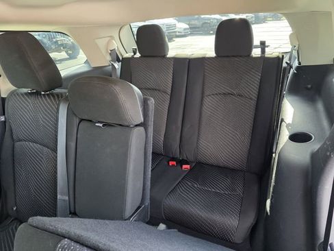 Used 2020 Dodge Journey SE w/ Blacktop Package FWD image 17