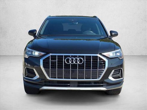 Used 2019 Audi Q3 2.0T Premium w/ Convenience Package AWD/4WD image 2
