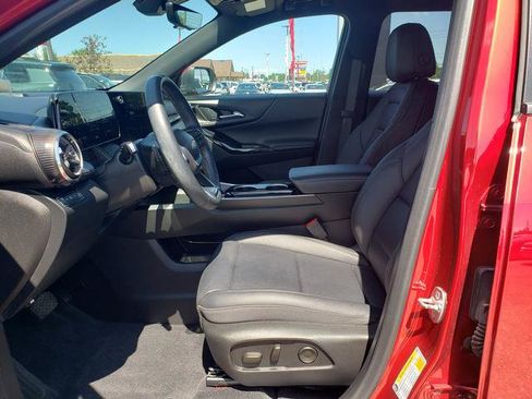 Used 2025 Chevrolet Equinox LT w/ Convenience Package II AWD/4WD image 10