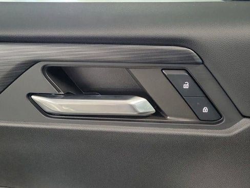 Used 2024 GMC Acadia Elevation w/ Luxury Package image 16