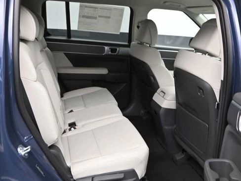New 2026 Hyundai Santa Fe SEL AWD/4WD image 12