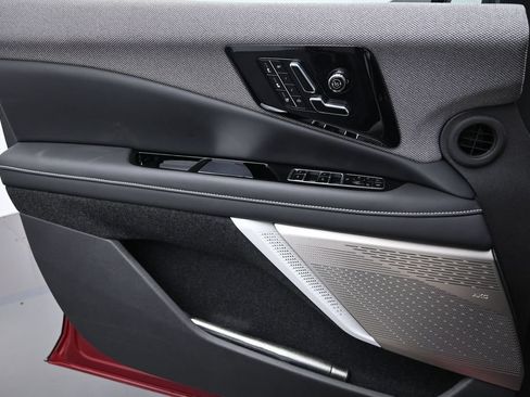 New 2027 Cadillac Optiq Premium Sport w/ LPO, Floor Liner Package AWD/4WD image 9