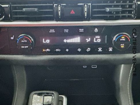 Certified 2025 Nissan Pathfinder SL AWD/4WD image 17