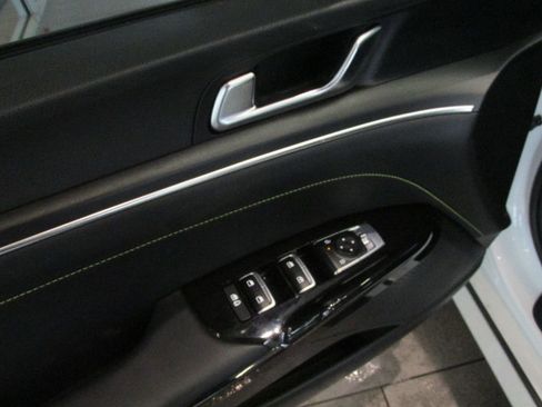 Used 2025 Kia K5 GT image 25