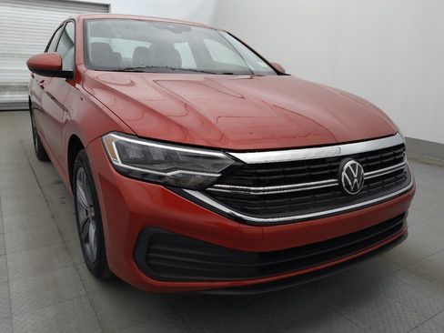 Used 2023 Volkswagen Jetta SE FWD image 13