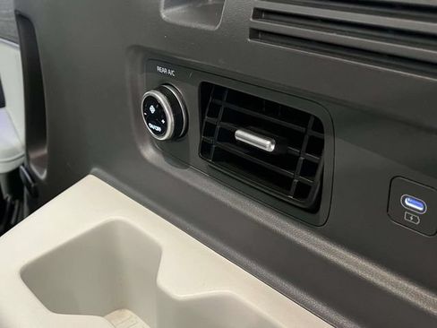 Certified 2025 Hyundai Santa Fe Limited FWD image 24