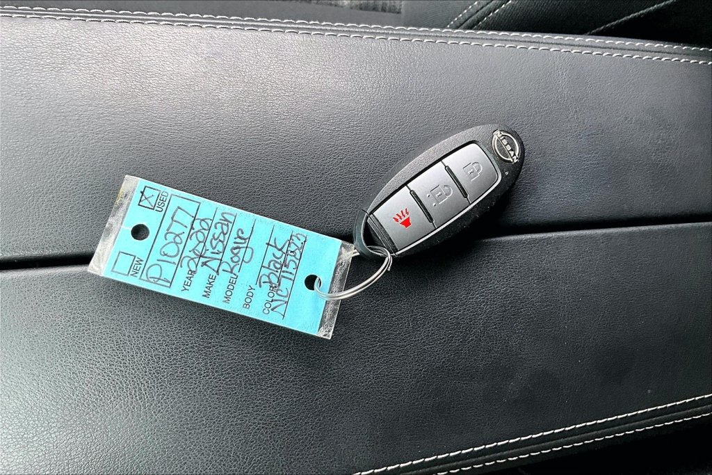 Used 2022 Nissan Rogue S AWD/4WD image 33