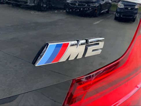 Used 2018 BMW M2 image 8