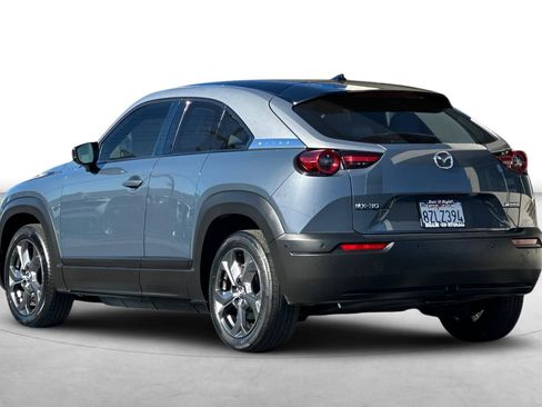 Used 2022 MAZDA MX-30 Electric w/ Premium Plus Pkg image 4