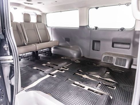 Used 2020 Nissan NV 3500 SL RWD image 36