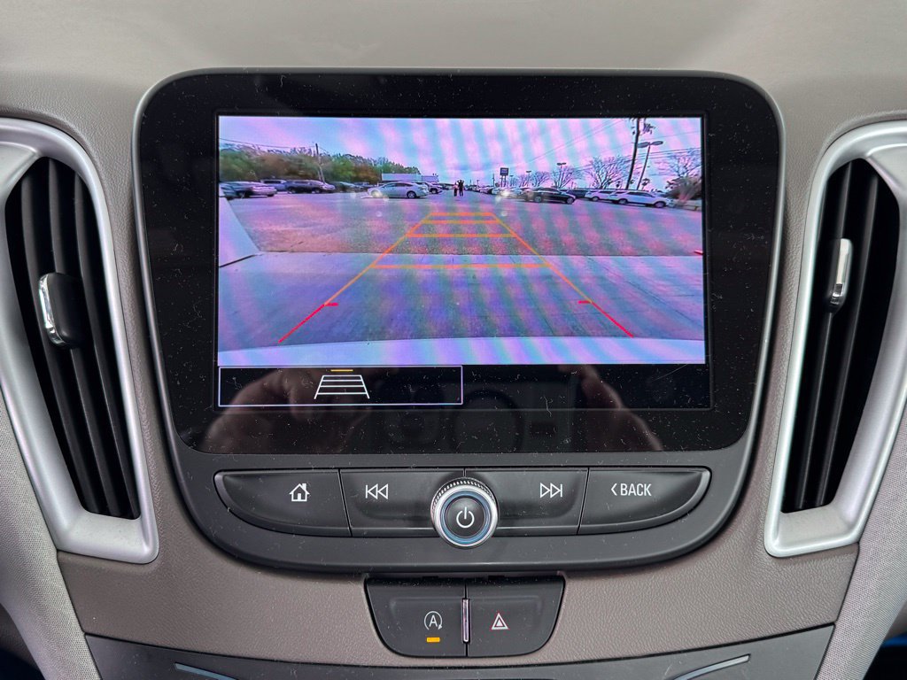 Used 2024 Chevrolet Malibu LS FWD image 33