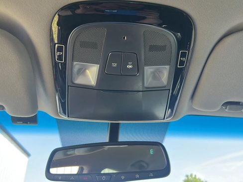 Used 2015 Hyundai Azera FWD image 25