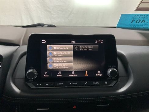 Used 2021 Nissan Rogue SV w/ Premium Package FWD image 27