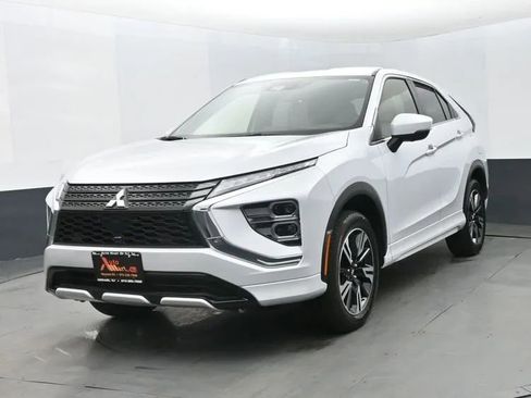 Used 2025 Mitsubishi Eclipse Cross SEL image 1