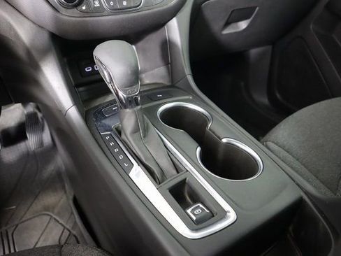 Used 2024 Chevrolet Equinox LT image 45