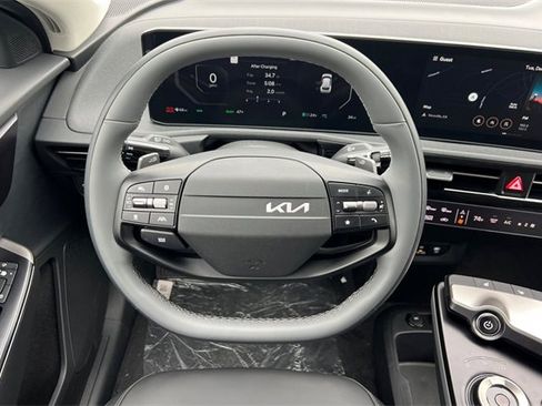 New 2025 Kia EV6 Light image 16