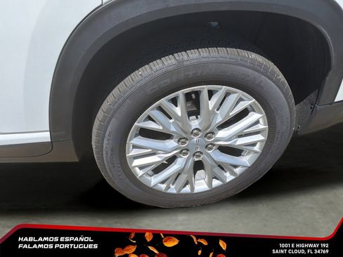 Certified 2026 GMC Acadia Elevation w/ Elevation Premium Package FWD image 11