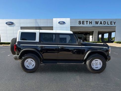 Certified 2025 Ford Bronco Heritage Edition image 8