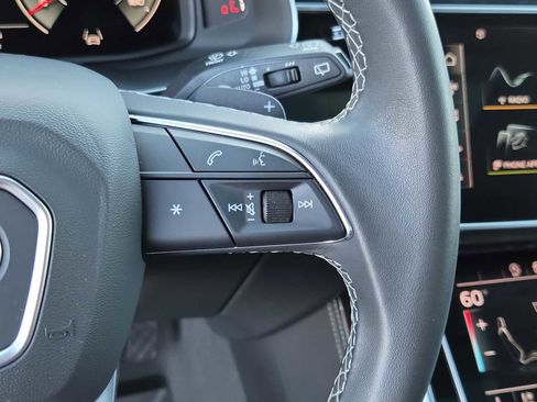 Certified 2023 Audi Q8 Premium Plus image 22