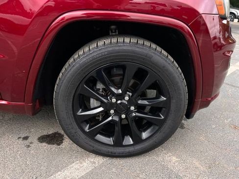 Used 2019 Jeep Grand Cherokee Altitude RWD image 36