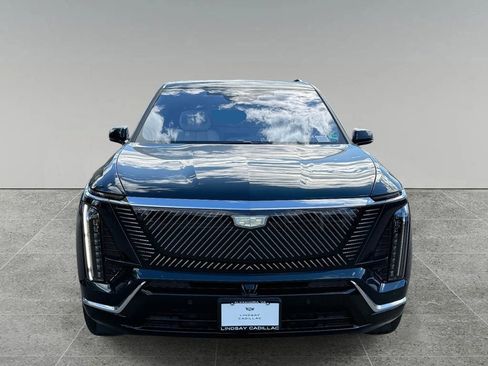 New 2026 Cadillac Vistiq Luxury AWD/4WD image 7