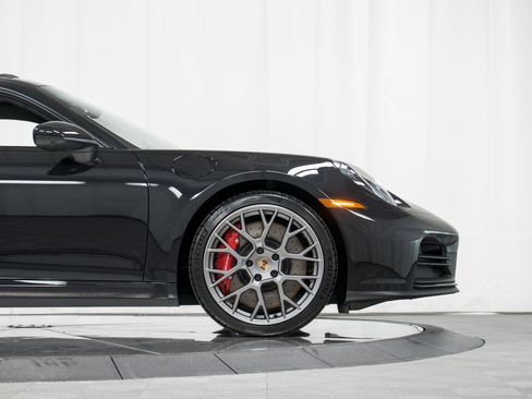 New 2026 Porsche 911 Carrera 4S image 11