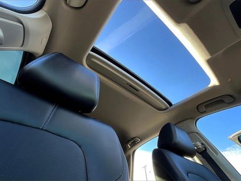 Used 2024 Honda Civic EX-L image 17