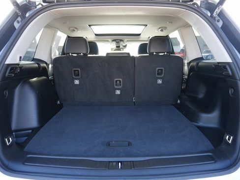 Used 2023 Jeep Grand Cherokee Limited image 11