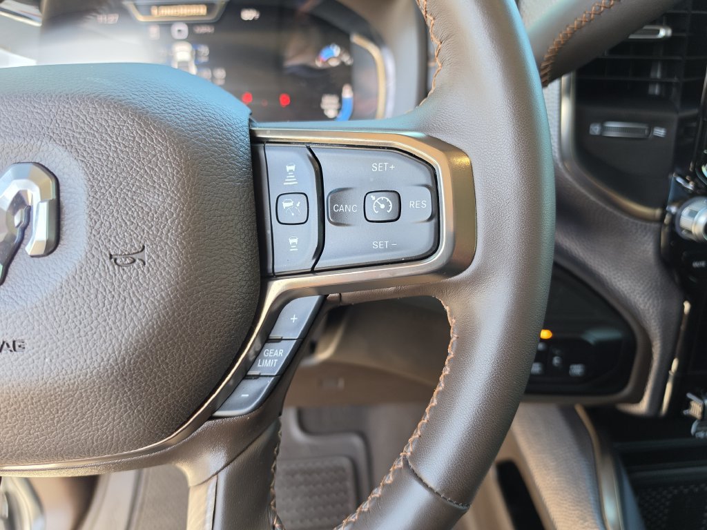 Used 2026 RAM 3500 Longhorn AWD/4WD image 31