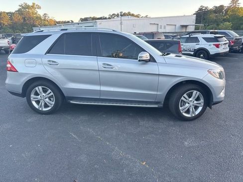 Used 2015 Mercedes-Benz ML 250 BlueTEC 4MATIC image 26