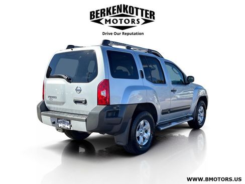 Used 2011 Nissan Xterra S w/ 4X4 Value Package image 3