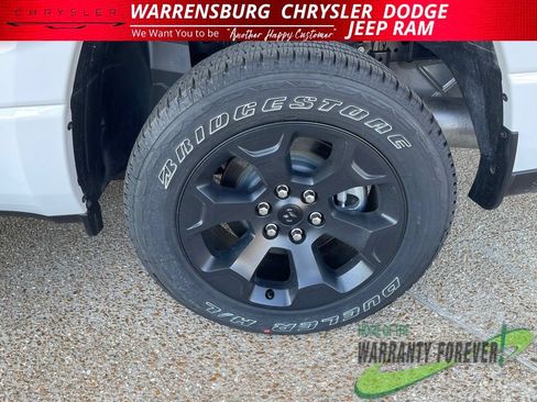 New 2026 RAM 1500 Express AWD/4WD image 13
