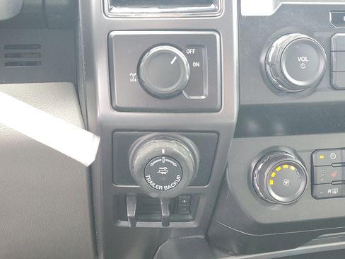 Used 2020 Ford F150 XLT w/ Equipment Group 302A Luxury image 25